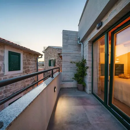 Trebocconi Stone House With Rooftop Jacuzzi 20m From Sea * Tribunj (Sibenik-Knin)