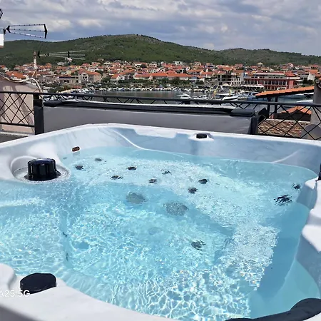 Trebocconi Stone House With Rooftop Jacuzzi 20m From Sea * Tribunj (Sibenik-Knin)