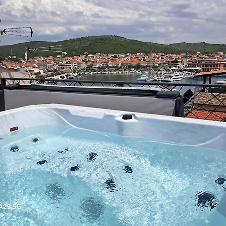 Trebocconi Stone House With Rooftop Jacuzzi 20m From Sea